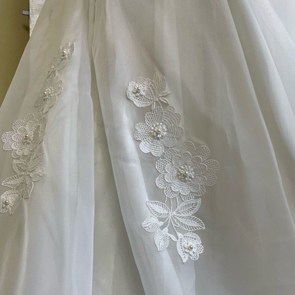 VINTAGE 1970s Wedding Dress: Full Train, Lace Trim, Pearl Embellished - Picture 10 of 17